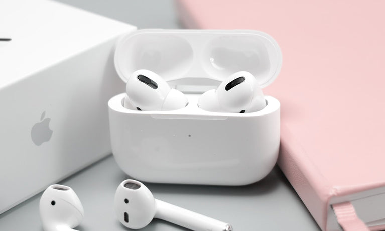 他の人のAirPodsケースは使える？他人のケースを使う方法と注意点について