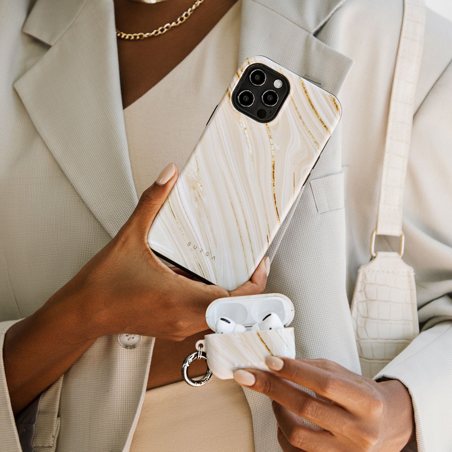 iPhone 15 Pro ケース, Full Glam | BURGA