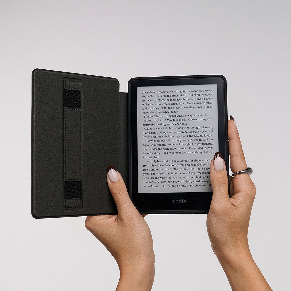 Kindle Paperwhite ブラック　ケース付き スタンド機能付き kindle paperwhite ケース 横置き 縦置き ブラック