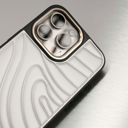Chrome - iPhone 16 ケース 18